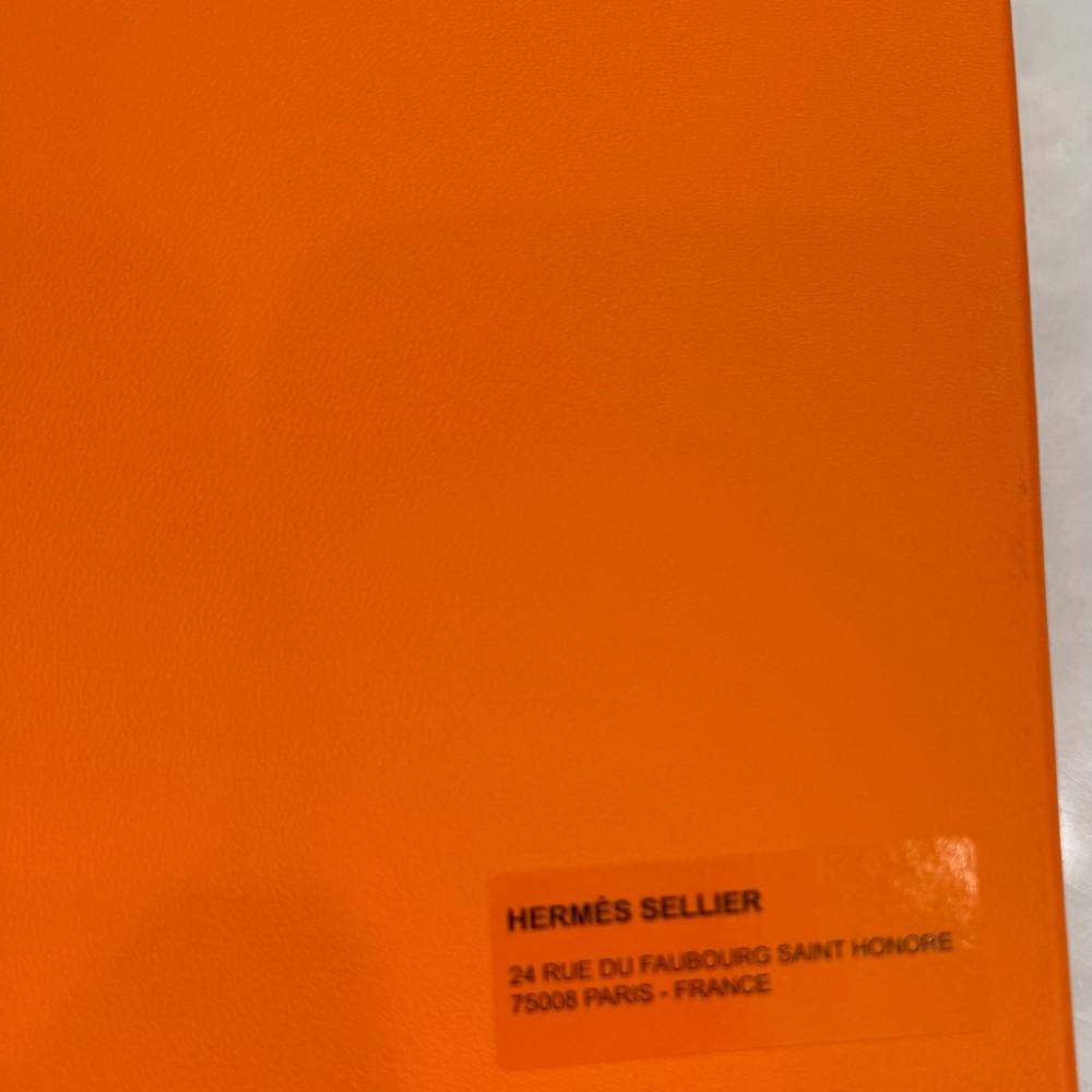 Hermes | Gift Box with Ribbon - Picture 4 of 5